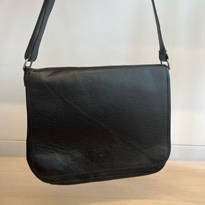In Pell Black Leather Brief Case